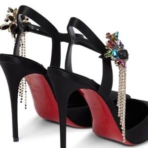 Christian loubuiton red bottom heels
